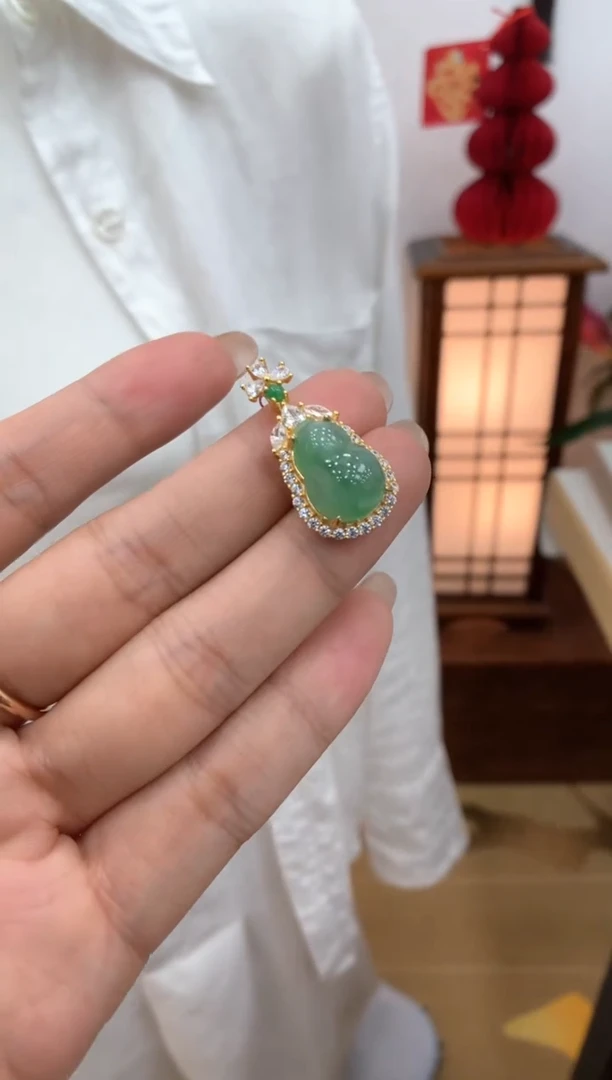 【闪购商品】翡翠颈饰银S925镶嵌葫芦吊坠