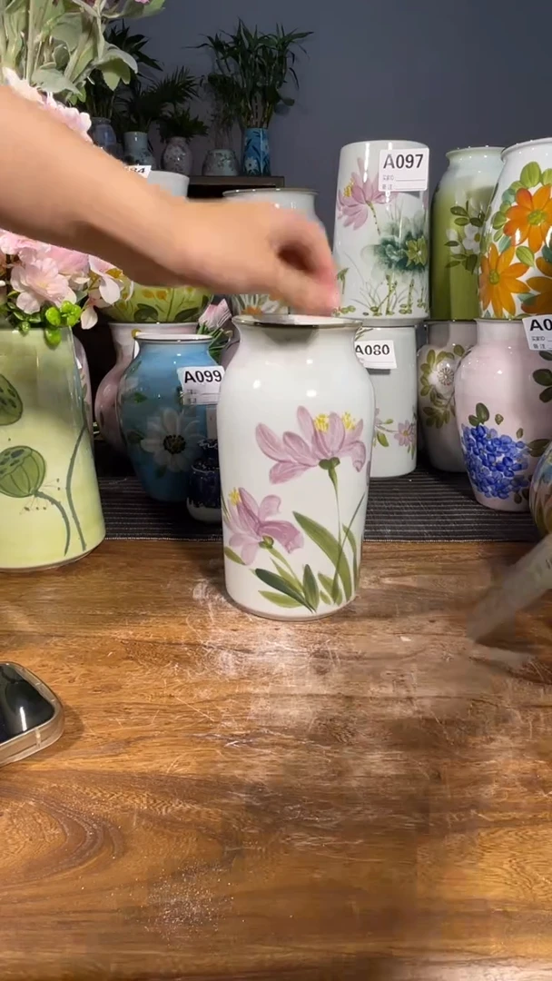 摆件景德镇手绘陶瓷花瓶