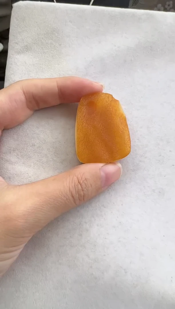 【闪购商品】琥珀裸石未镶嵌10115117-吊坠