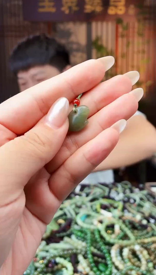 颈饰未镶嵌和田玉多样性发货拍一发一