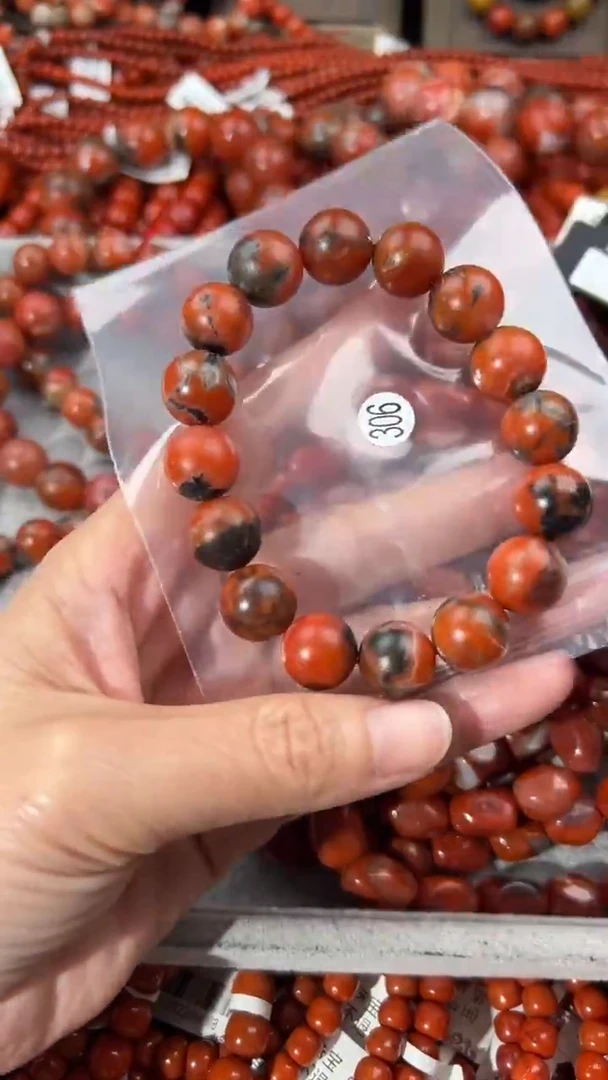 南红玛瑙手串未镶嵌13