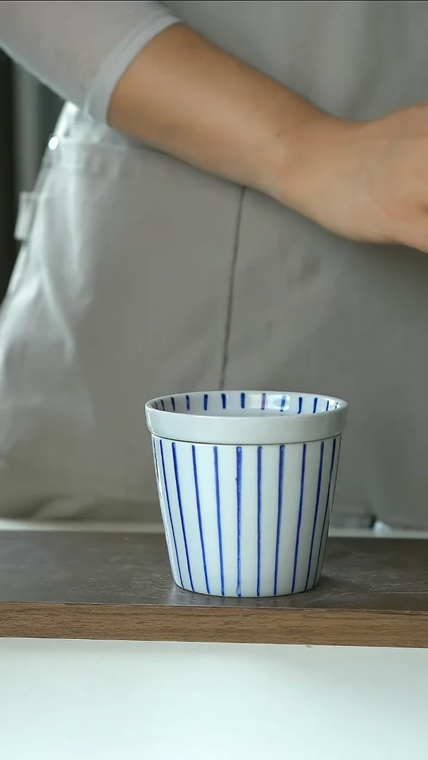 粗陶微瑕日式画釉条纹猪口杯盖200@4-2@