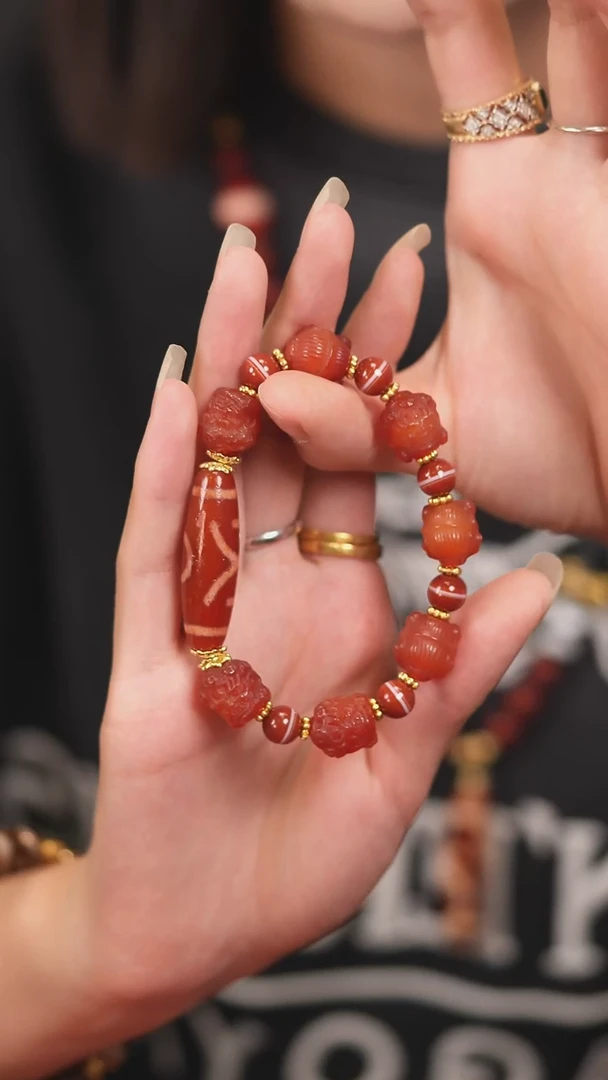 玛瑙/玉髓（覆膜）颈饰未镶嵌传世珠宝