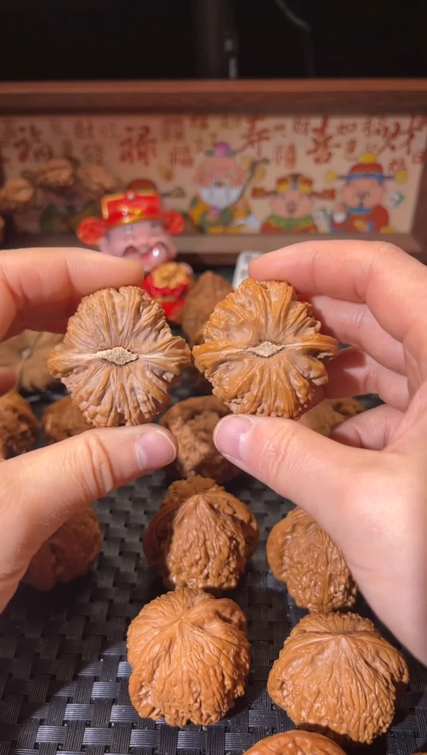 把件文玩核桃白狮子41尺