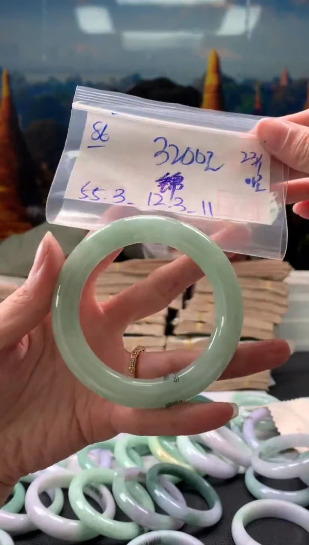 【闪购商品】翡翠手镯未镶嵌翡翠手镯 下单联系小耳机#86