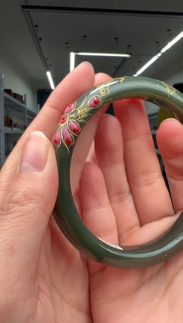 未镶嵌手镯和田玉手镯63