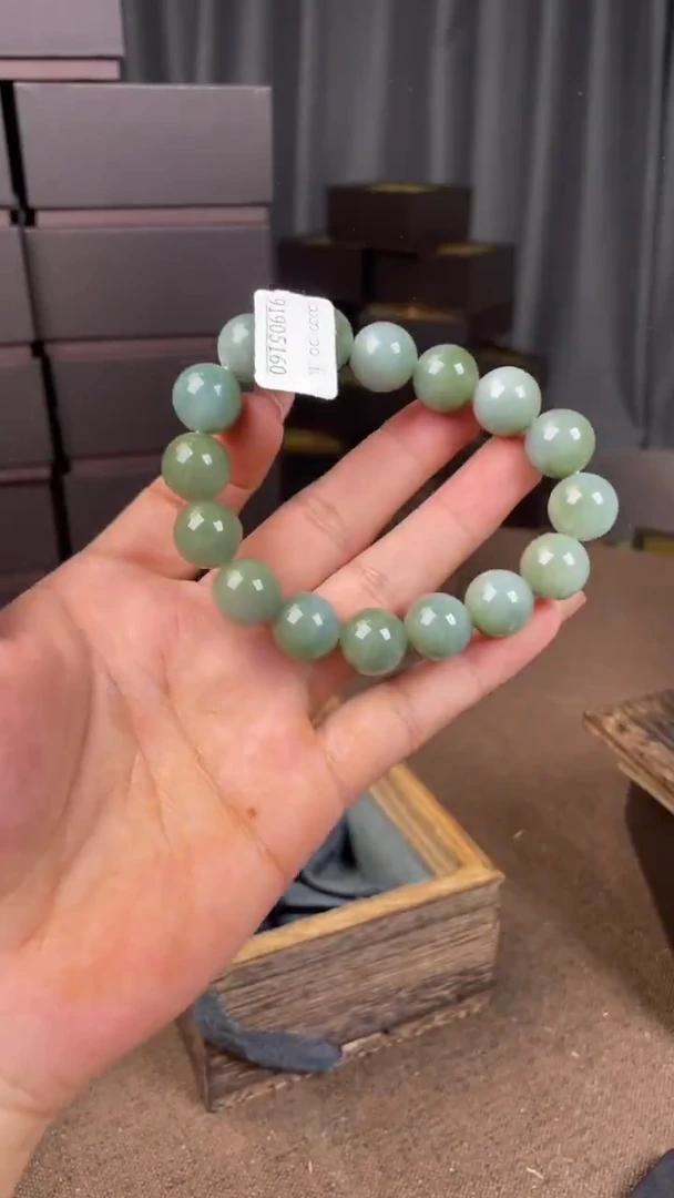 未镶嵌手链翡翠手串