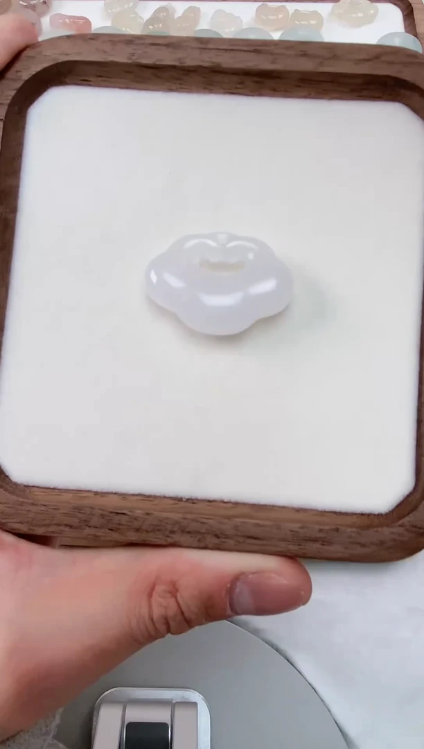 【闪购商品】石英质玉颈饰未镶嵌14