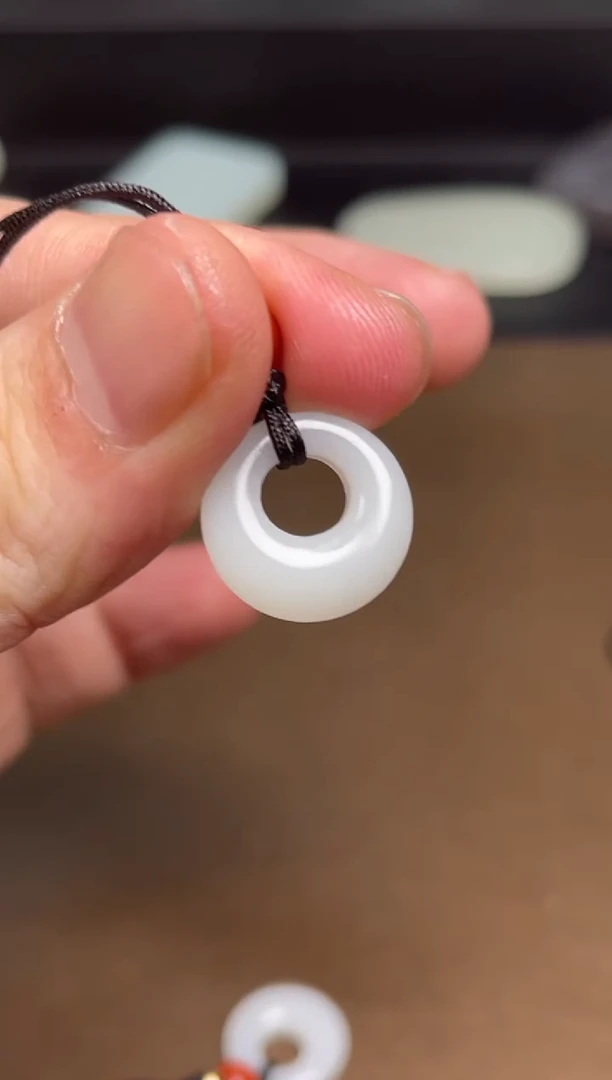 【闪购商品】和田玉颈饰未镶嵌2