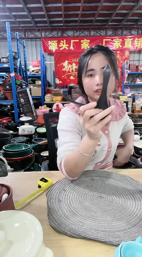 【闪购商品】瑕疵黑色汤勺10个。。