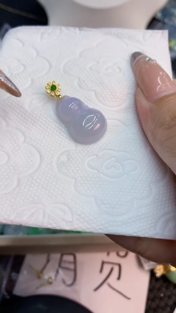 颈饰未镶嵌翡翠1