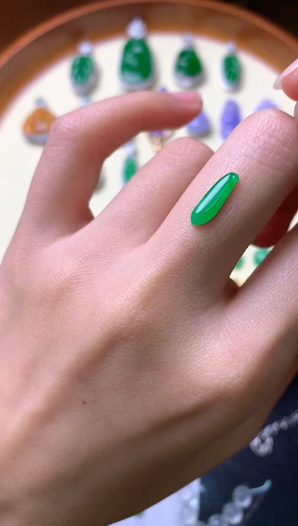 【闪购商品】定制翡翠未镶嵌裸石（镶嵌定制）