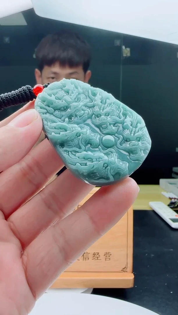 【闪购商品】翡翠颈饰未镶嵌111111111