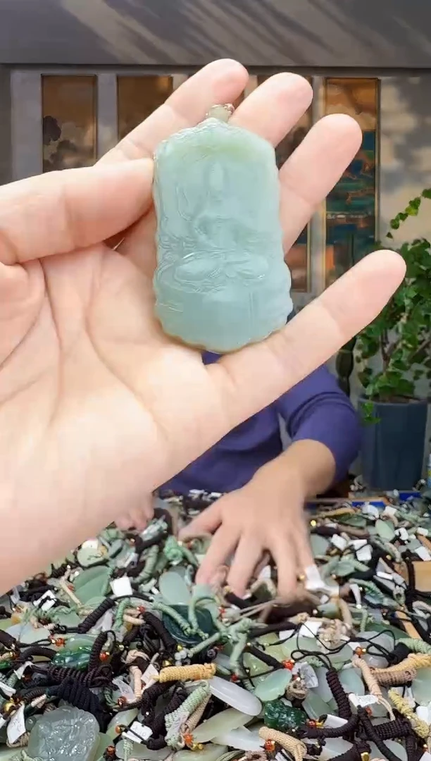 未镶嵌和田玉挂件拍一发一