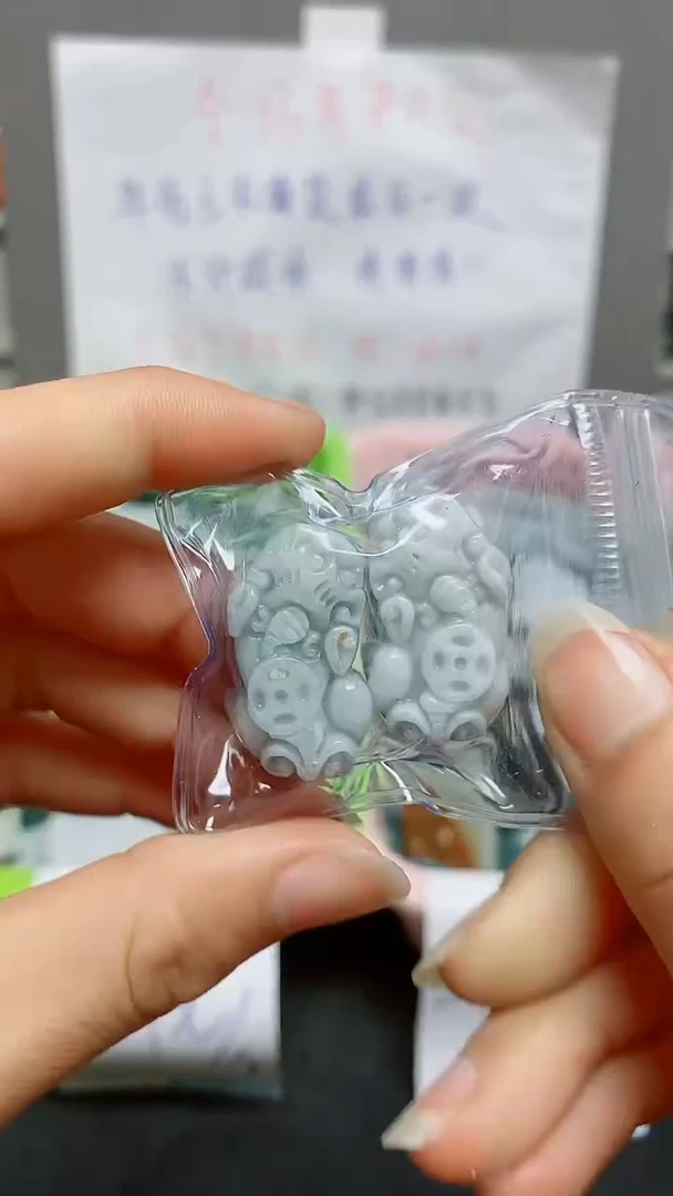 【闪购商品】翡翠颈饰未镶嵌天然翡翠A货