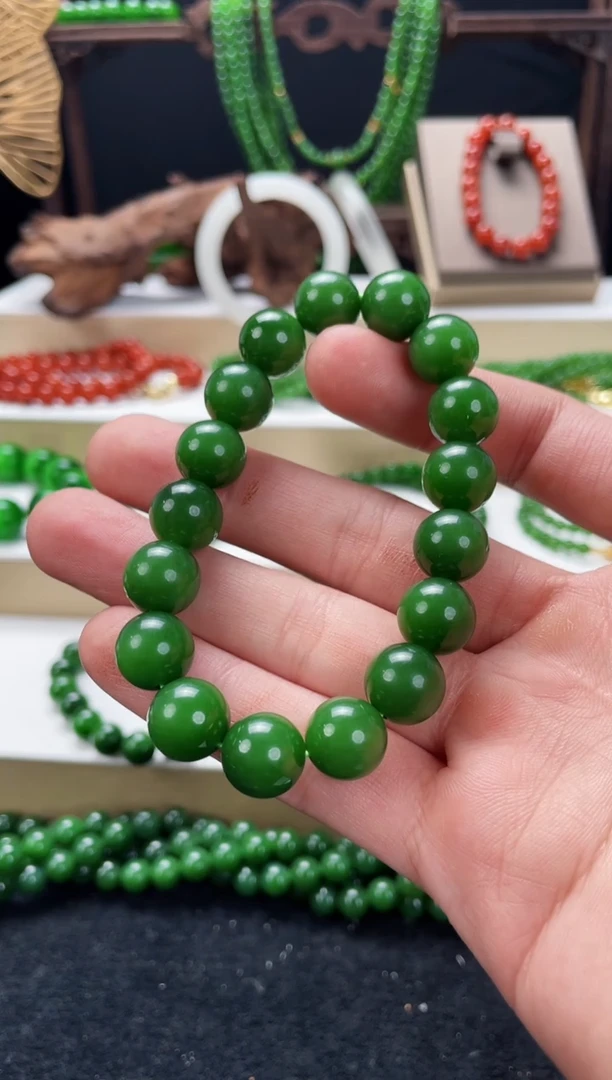 未镶嵌手串和田玉（碧玉）卡12典藏级手串17颗