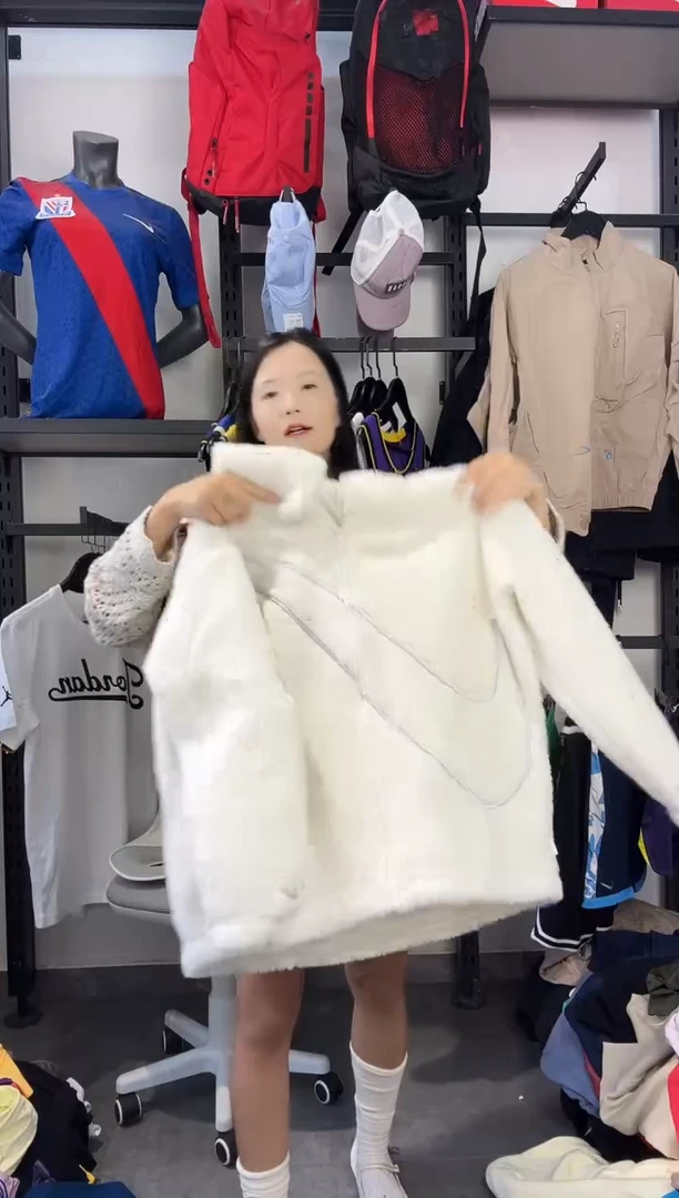 636编码 瑕疵款直播间过款为准 尺码L