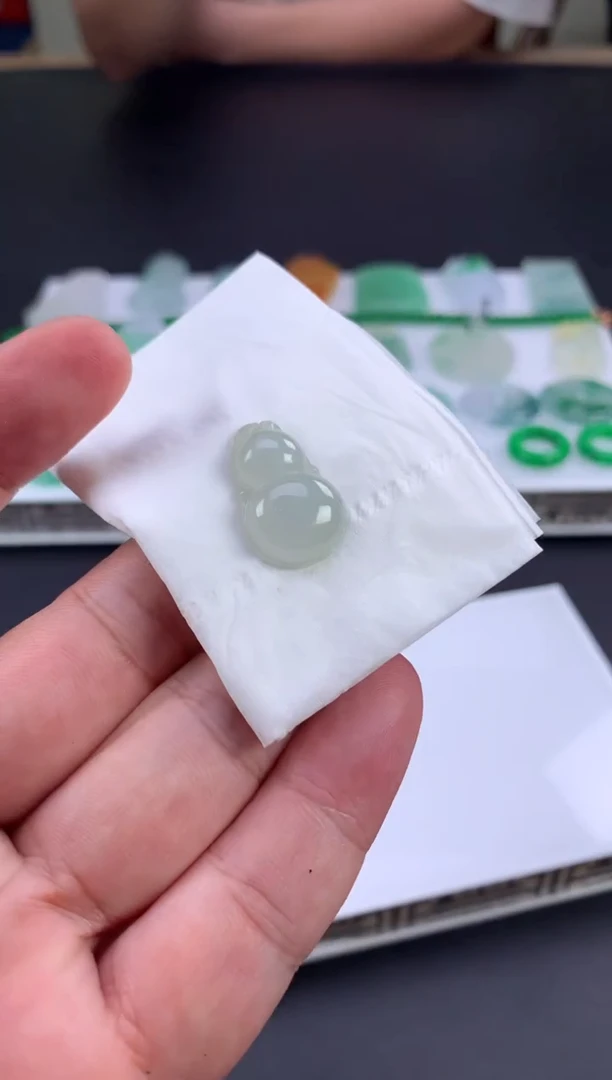 未镶嵌定制翡翠C*?翡翠