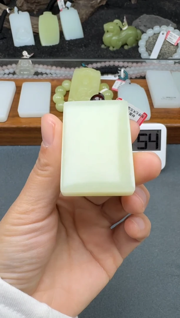 颈饰未镶嵌和田玉2