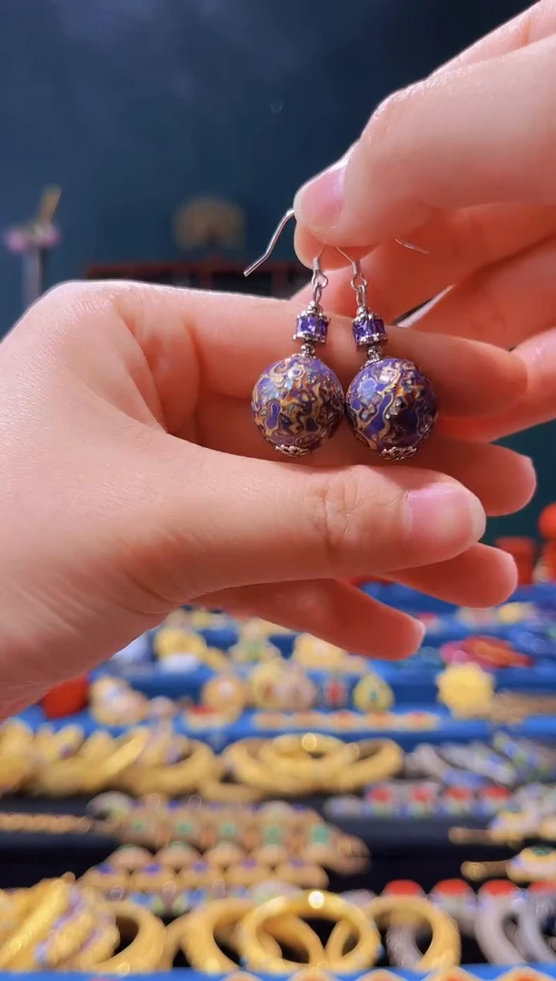 【闪购商品】犀皮漆耳环深紫色