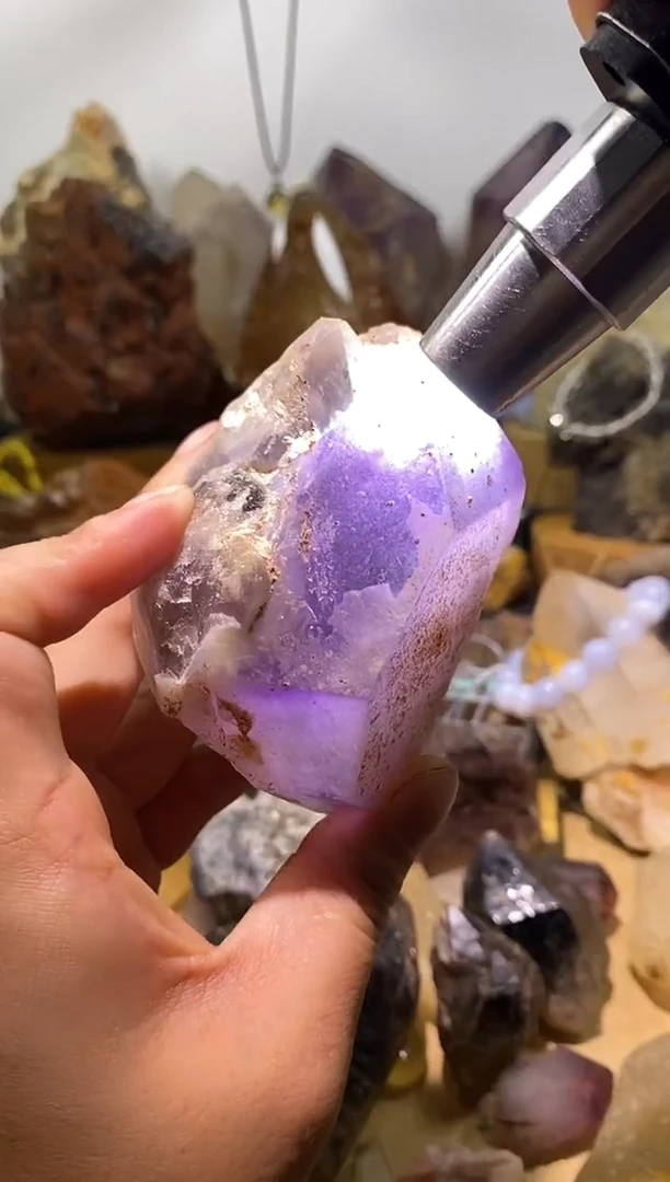 水晶珠宝半成品未镶嵌35号405g薰衣草紫骸骨原石