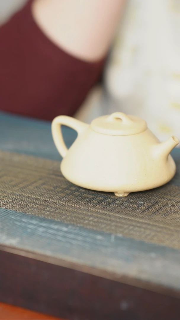 【闪购商品】喀左紫砂真不错，主播就是做壶的