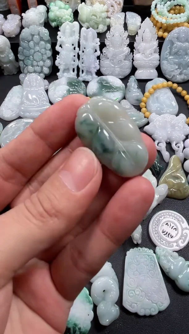 翡翠未镶嵌颈饰天然翡翠a货