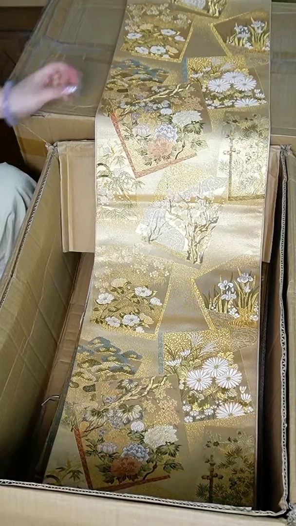 织绣27梅菊流水纹