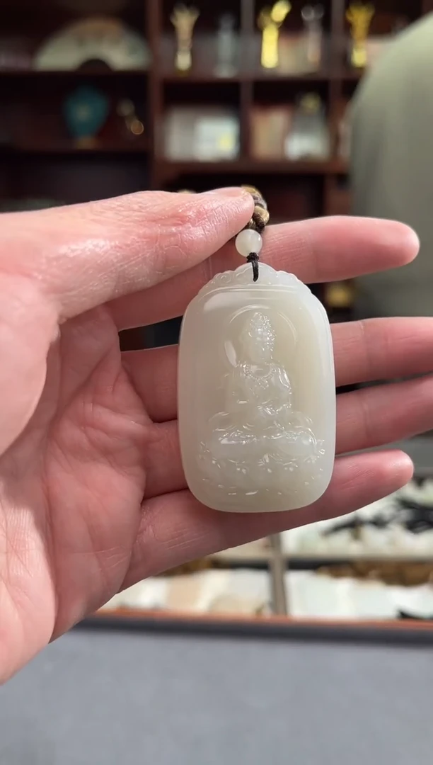 【闪购商品】和田玉观音未镶嵌