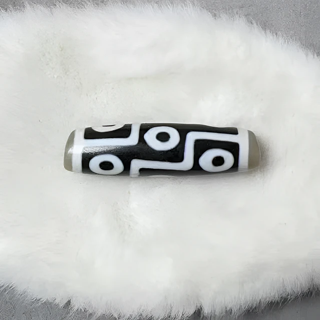 行运任晓潘手工极黑白孤品折线九眼只有一颗！条纹玛瑙工艺品