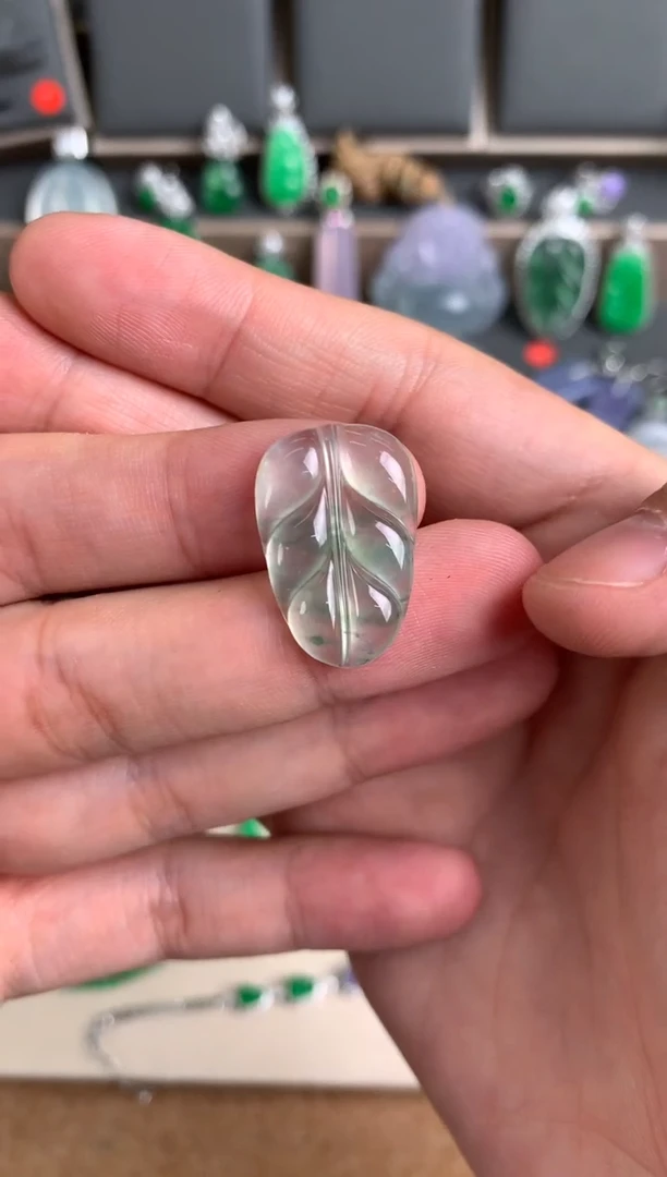 未镶嵌定制翡翠裸玉