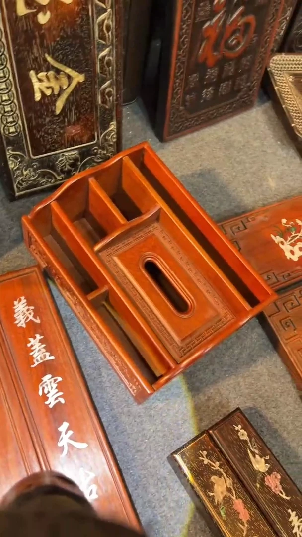 【闪购商品】非洲紫檀（红花梨）纸巾盒30x20cm