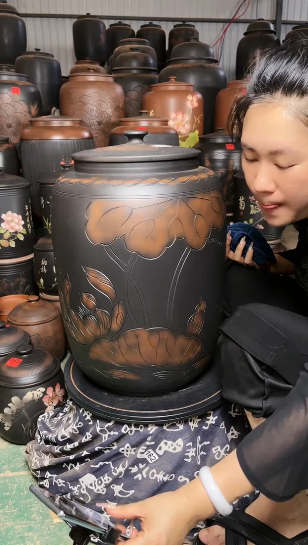 壶瑕疵茶缸高51cm 荷花 698