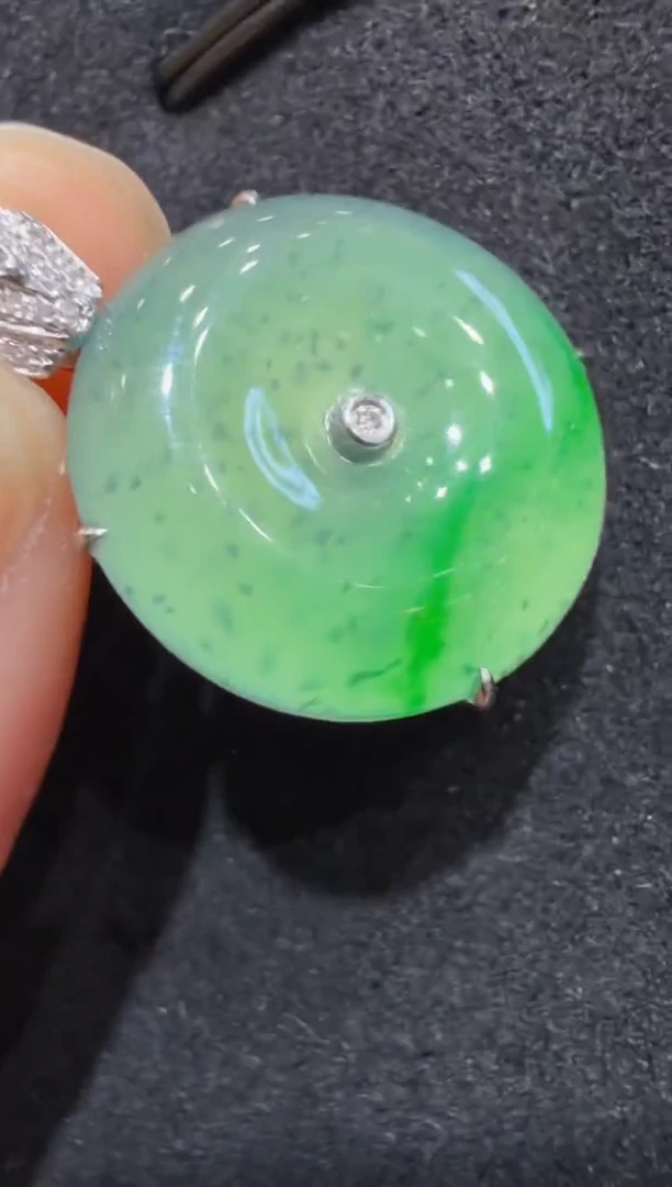 吊坠(不含链)18K金镶嵌翡翠多样性团购发一件