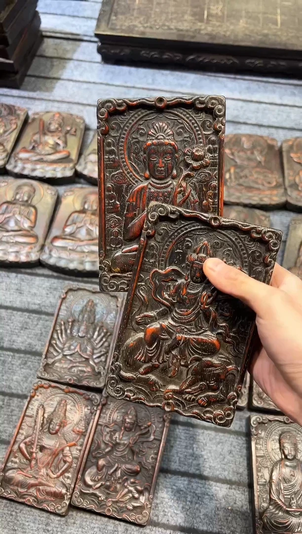 木藏紫檀雕刻一物一拍