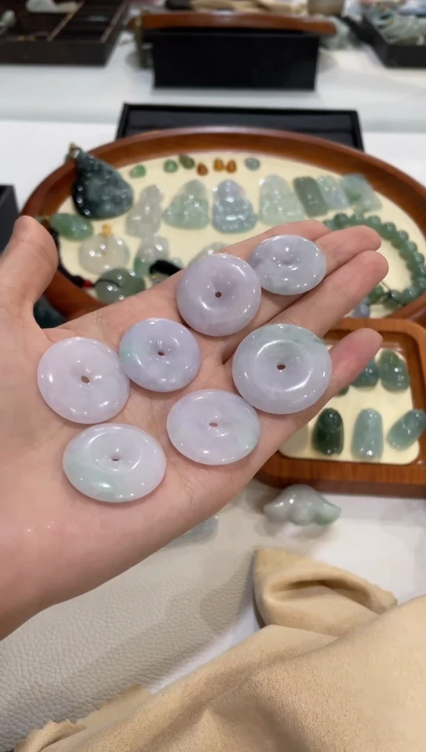 【闪购商品】翡翠颈饰未镶嵌平安扣 多样性发其一