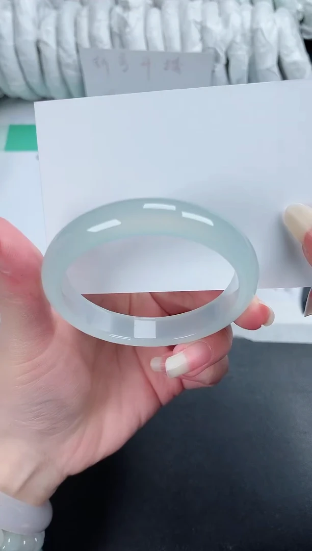 【闪购商品】石英质玉手镯未镶嵌277-54