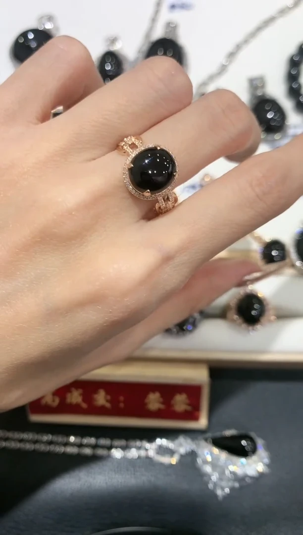 【闪购商品】翡翠吊坠(不含链)18K金镶嵌团购6