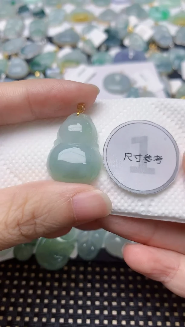 颈饰18K金镶嵌翡翠天然缅甸A货翡翠