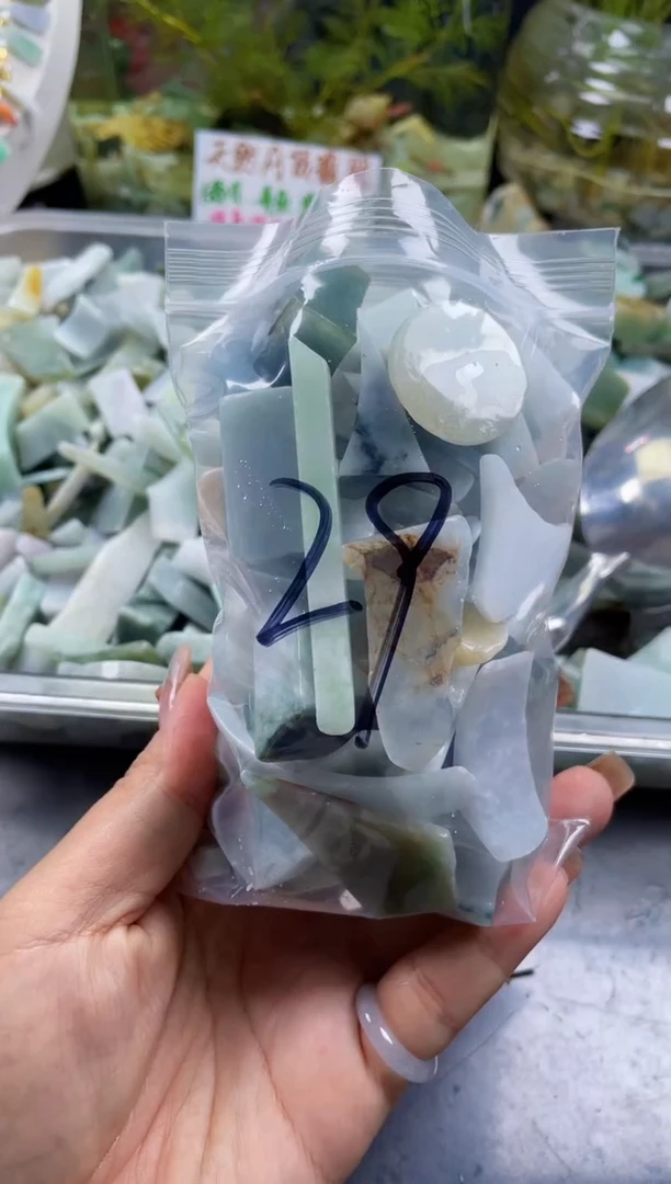 配石翡翠天然翡翠中号500克29