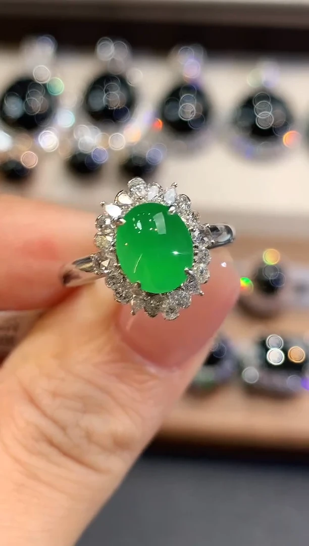 18K金镶嵌戒指翡翠q90