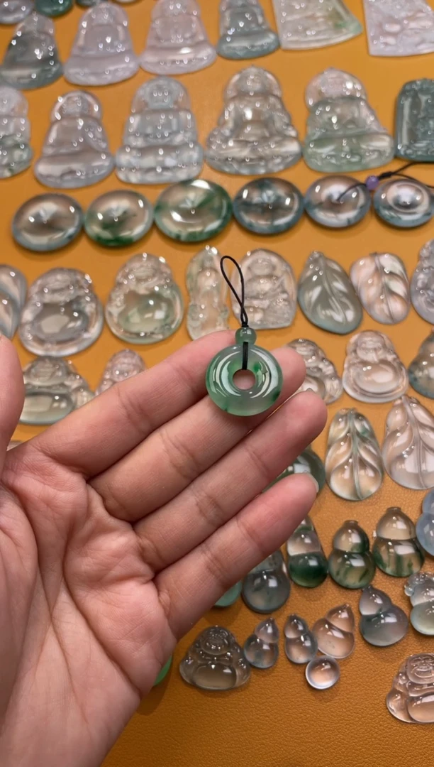 【闪购商品】翡翠吊坠(不含链)未镶嵌甜甜圈20.5 3.7