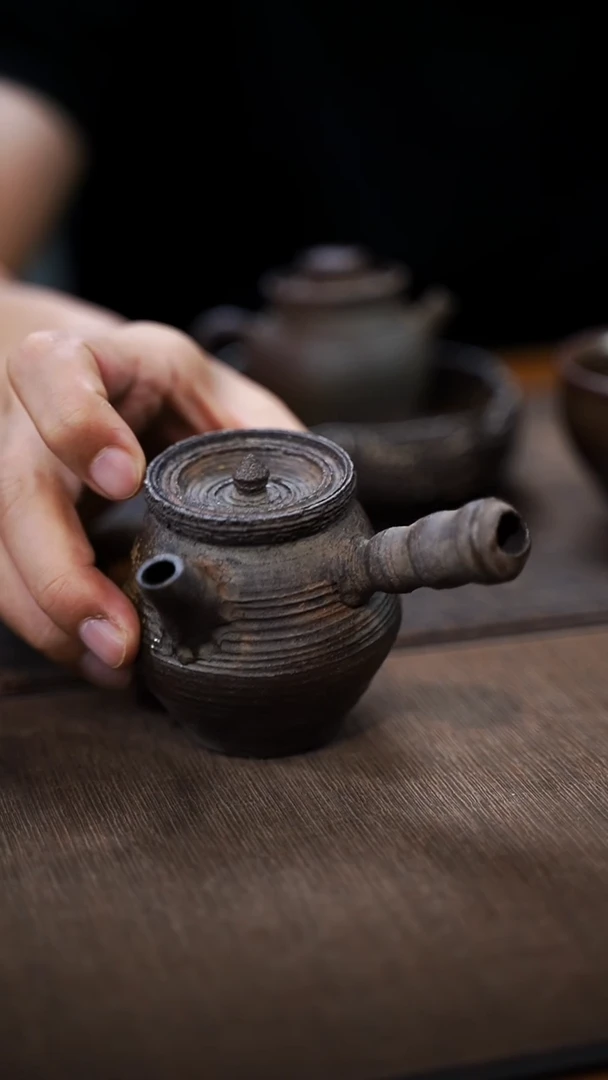 全手工制作  古南蛮侧把壶