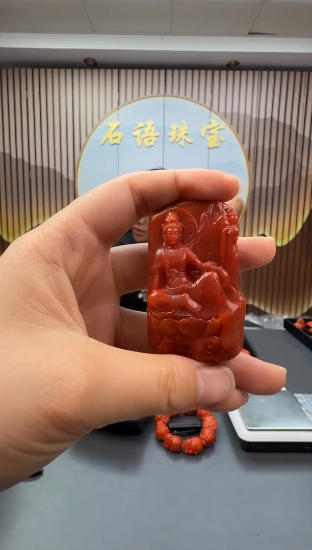 未镶嵌雕刻南红玛瑙158ZB0912产品一个