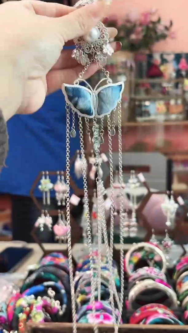 艺枝独绣手工饰品102