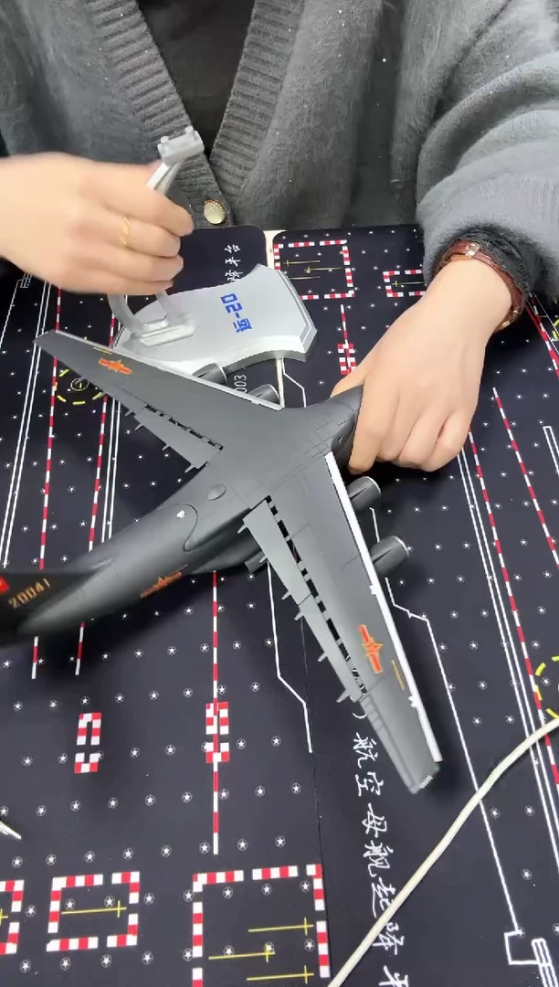 1/130合金飞机模型运20