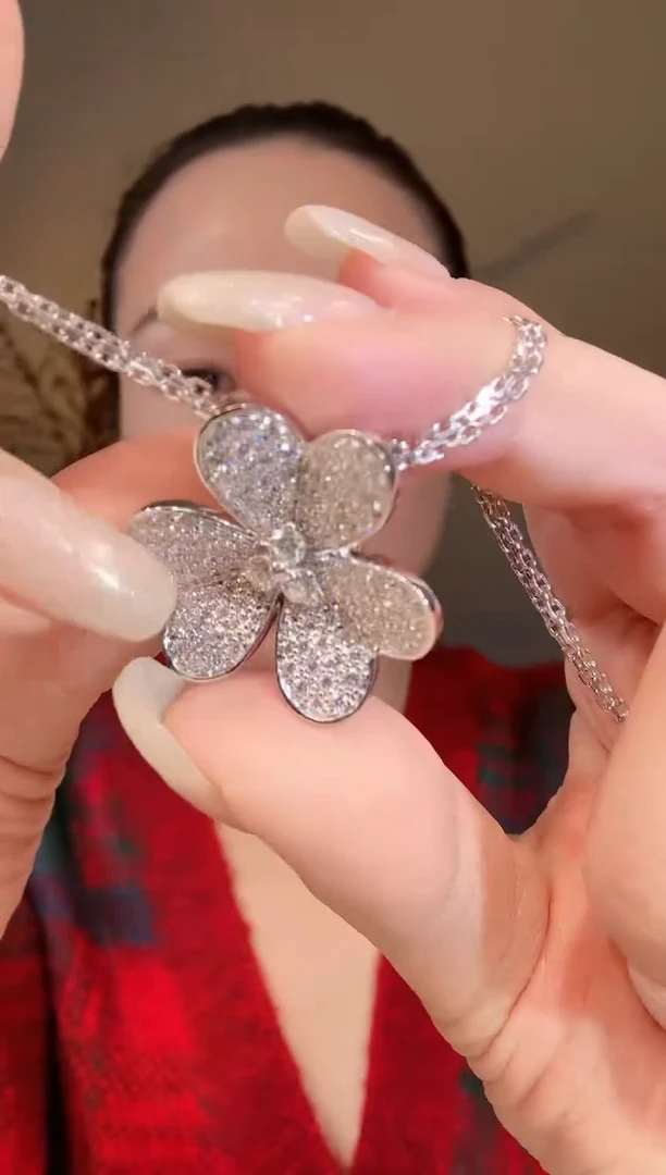 【闪购商品】钻石项链18K金镶嵌三叶草项链（胸针）