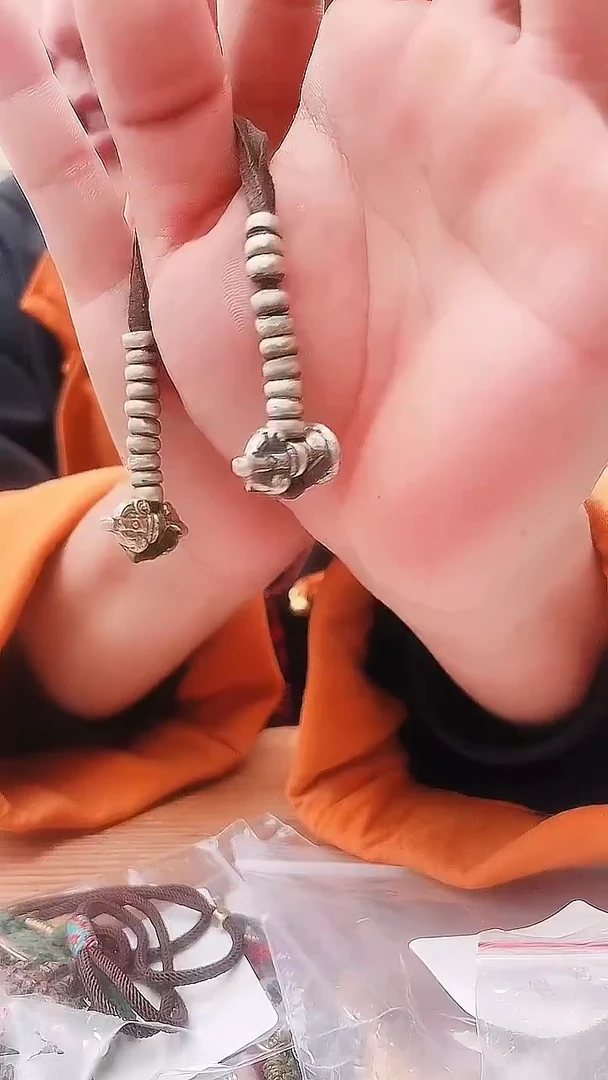 非金属无藏缘旦史此迪   民族 手串