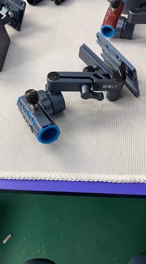 升级版狼途拐角炮台平板磕碰枪色