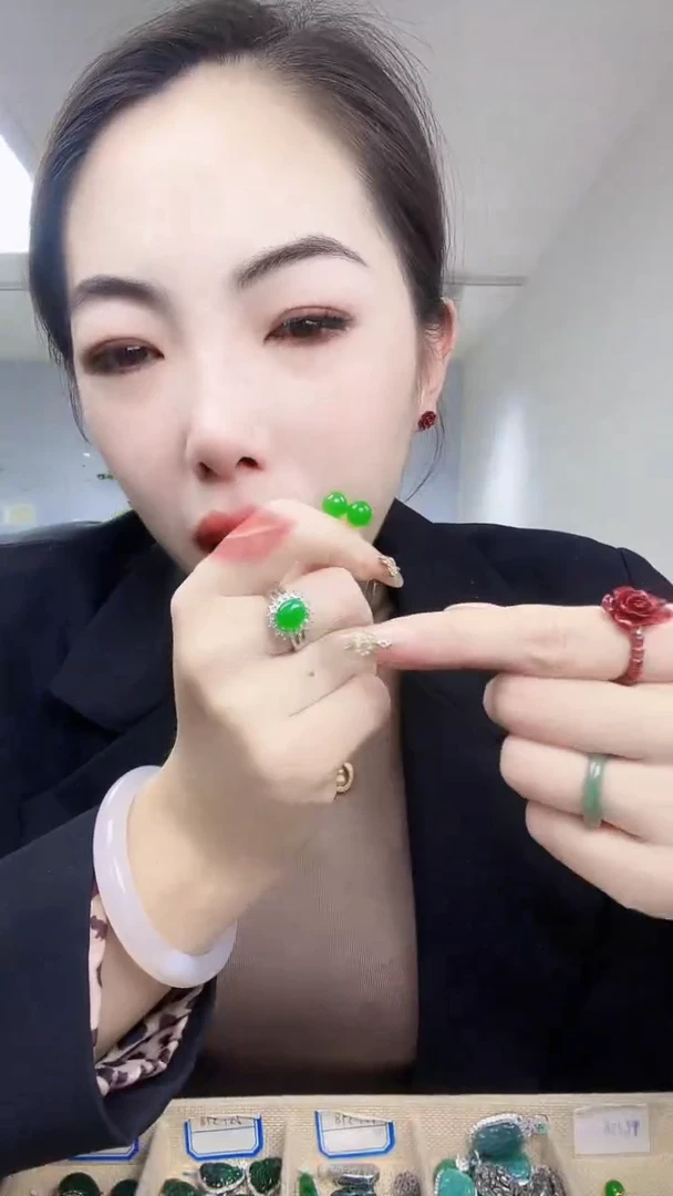 【闪购商品】玛瑙/玉髓戒指合金戒指+耳钉